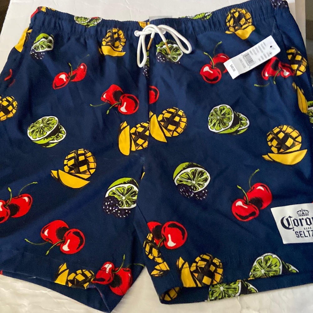 Corona shorts
